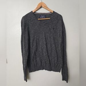 American Eagle Sweater Mens Medium Gray Knit Athletic Fit V-Neck Dark Academia